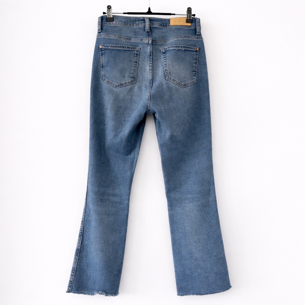 7 FOR ALL MANKIND Kick Flare Jeans | Size 25 | High Rise Cropped Raw Hem - Picture 6 of 11